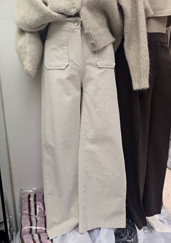韓 方口袋直筒褲 2色 size