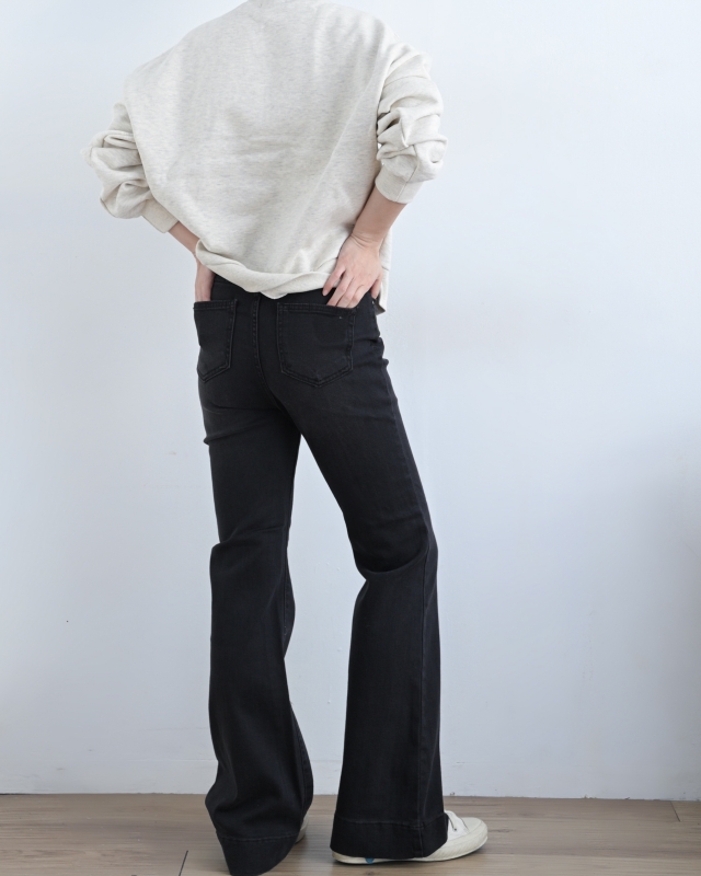 韓 黑色微喇叭褲 size