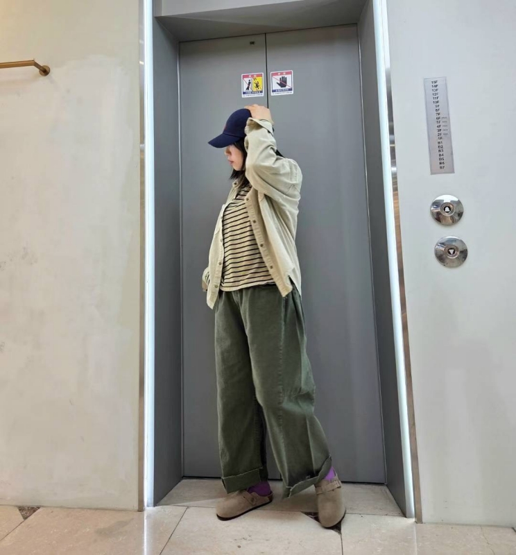 韓 腰鬆緊前打折寬褲 3色