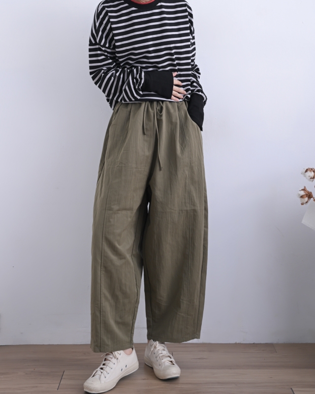 韓 腰鬆緊素色小弧寬褲 3色 size