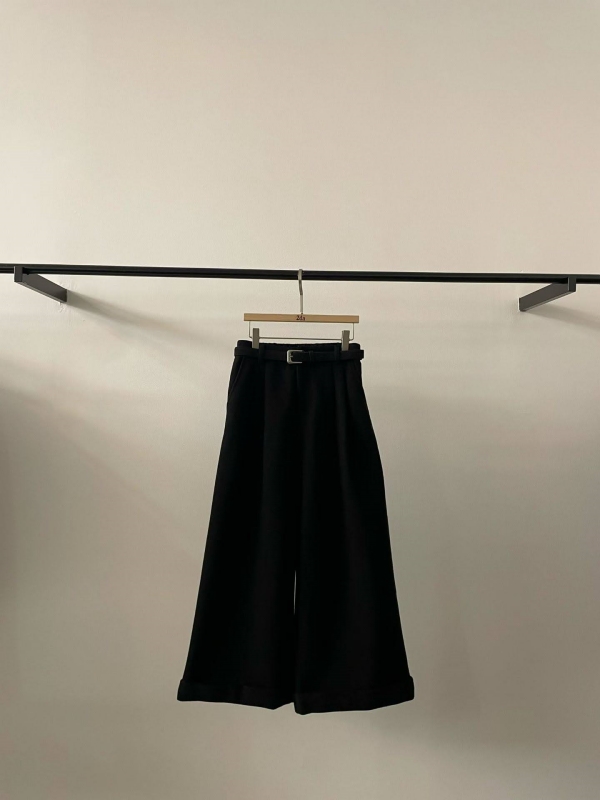 韓 小反摺九分寬褲 4色