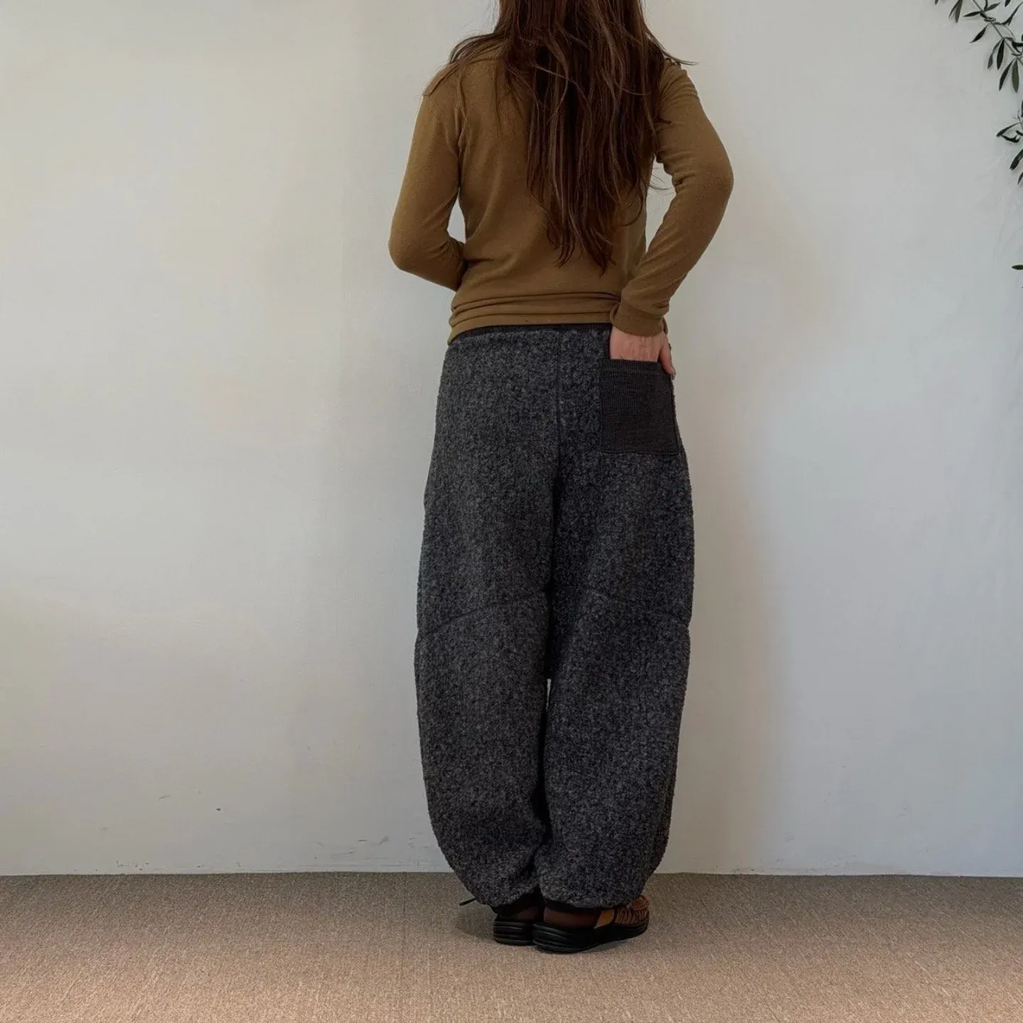 韓 下抽繩小短毛休閒褲 3色