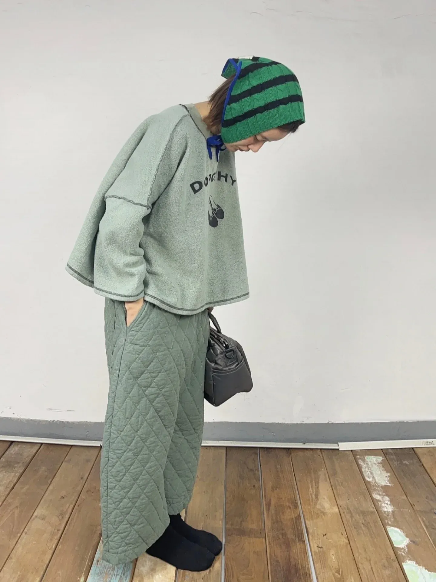 韓 壓紋腰鬆緊寬褲 3色