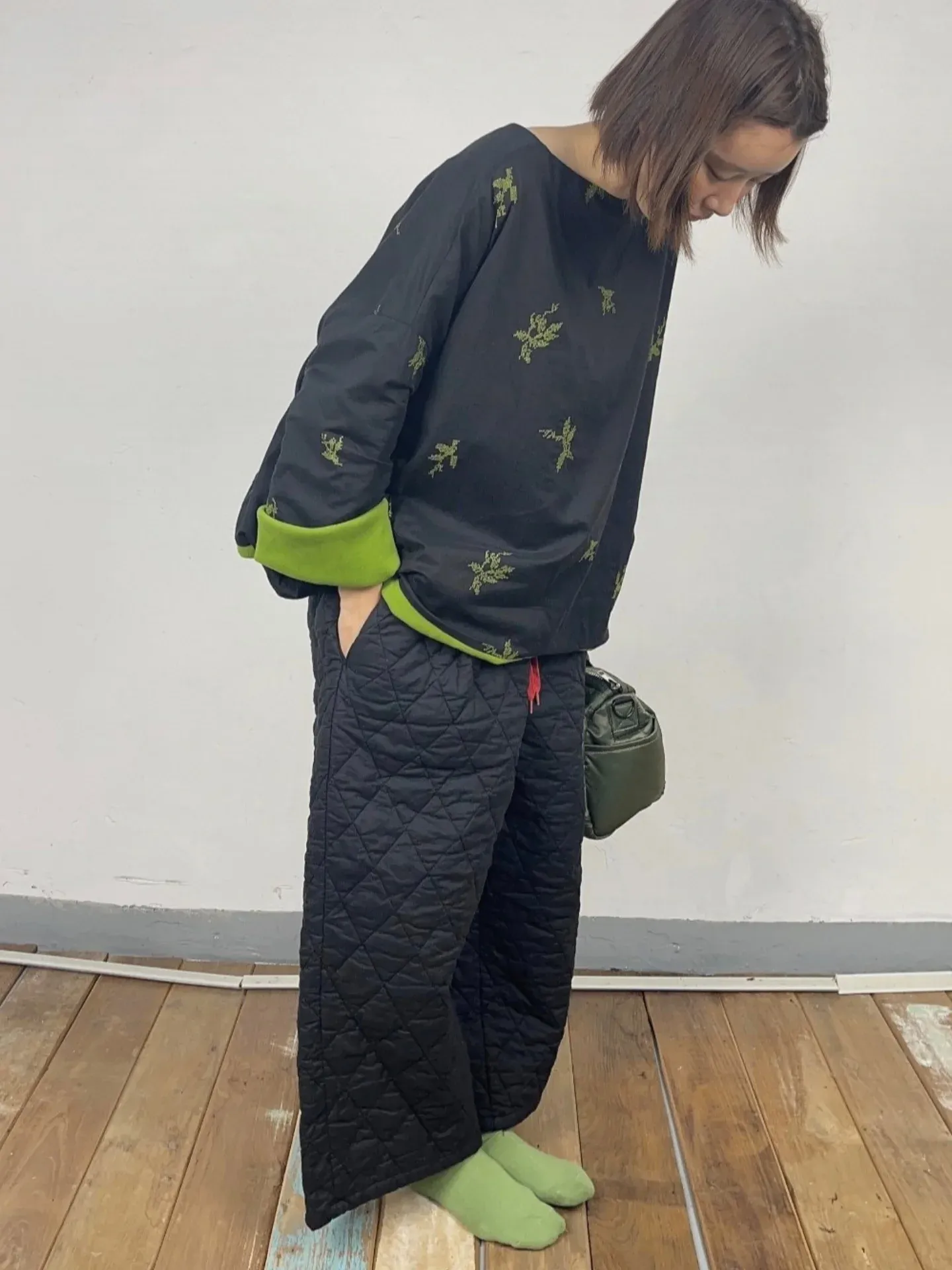 韓 紅綁帶中直筒寬褲 3色