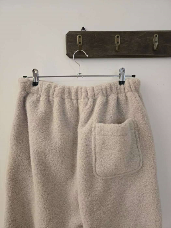 韓 溜冰鞋毛毛褲 2色