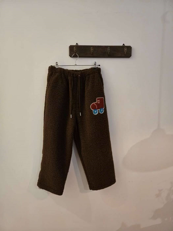 韓 溜冰鞋毛毛褲 2色