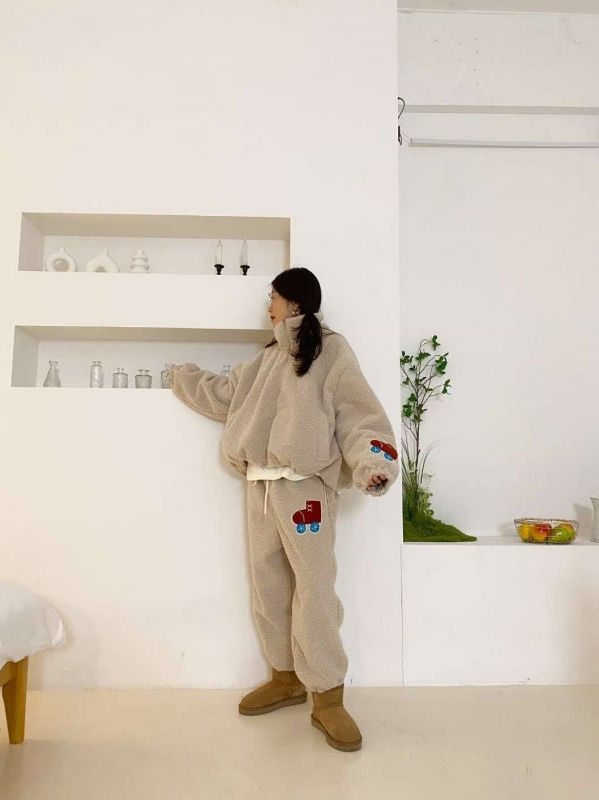 韓 溜冰鞋毛毛褲 2色