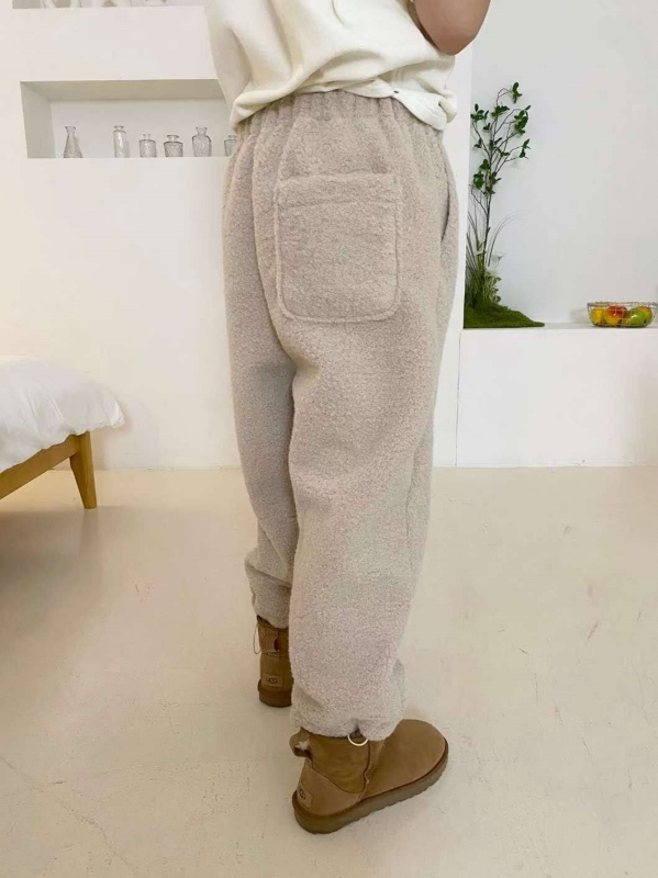 韓 溜冰鞋毛毛褲 2色