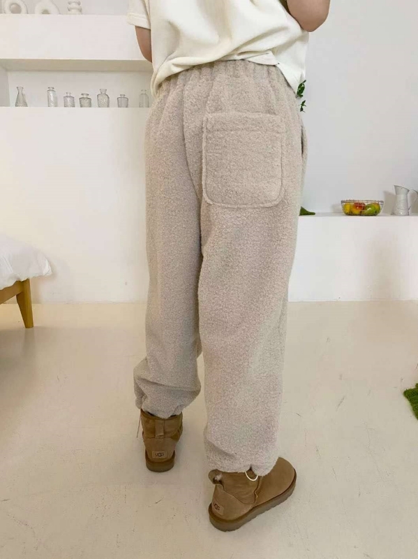 韓 溜冰鞋毛毛褲 2色