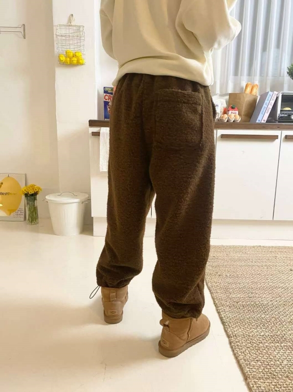 韓 溜冰鞋毛毛褲 2色