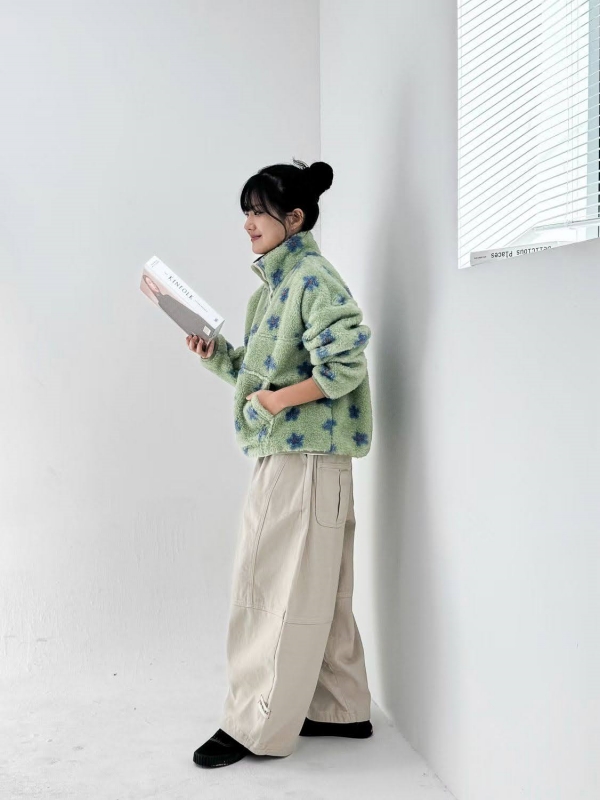 韓 褲管小標剪接車線寬褲 2色