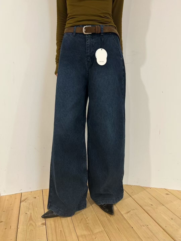 韓 低調壓紋長褲