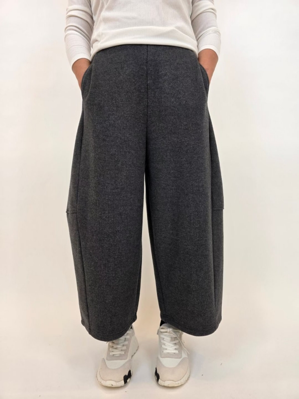 韓 腰鬆緊八分寬褲 3色 size