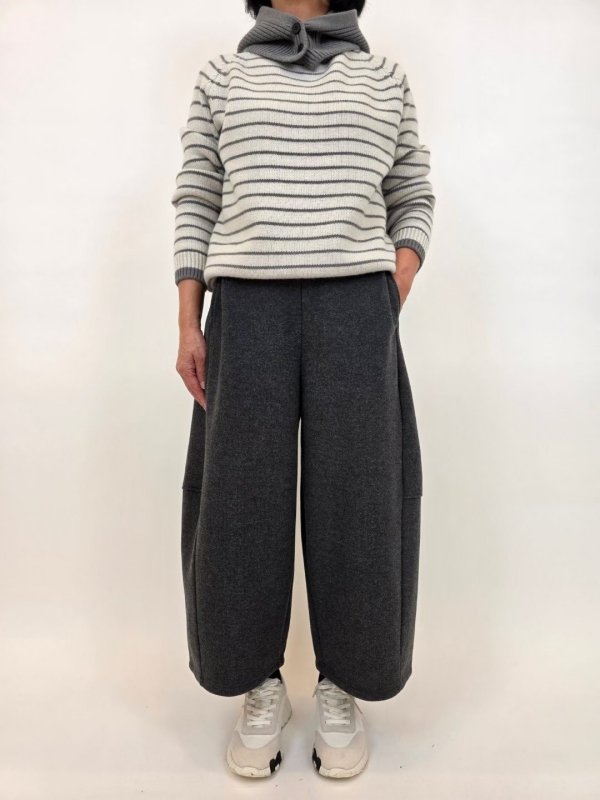 韓 腰鬆緊八分寬褲 3色 size