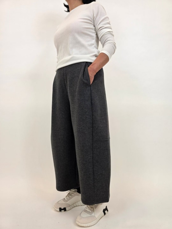 韓 腰鬆緊八分寬褲 3色 size