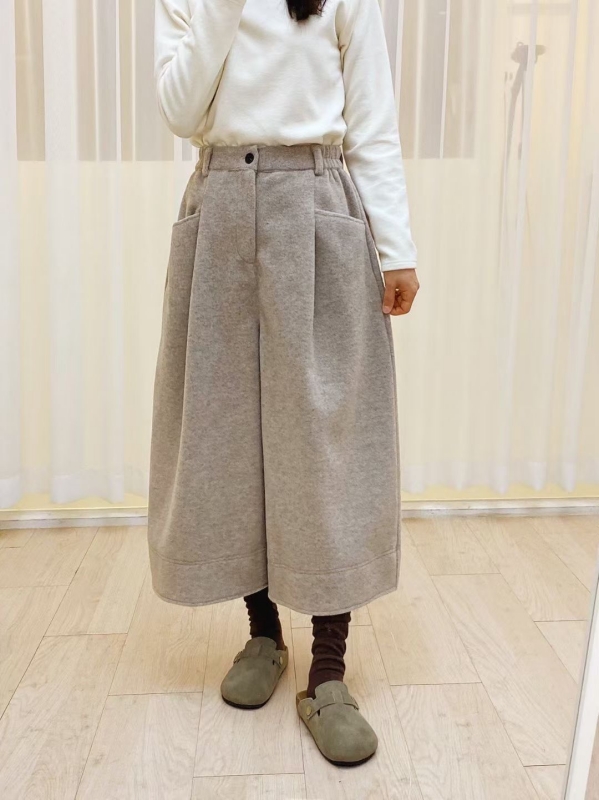 韓 前打折八分寬褲 2色