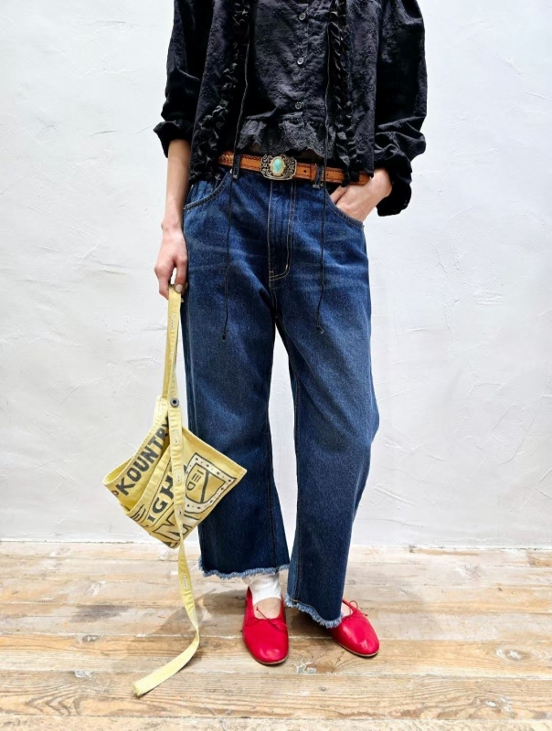 韓 側車線下鬚鬚牛仔褲