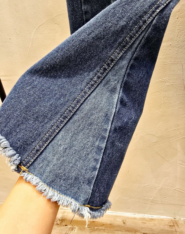 韓 側車線下鬚鬚牛仔褲