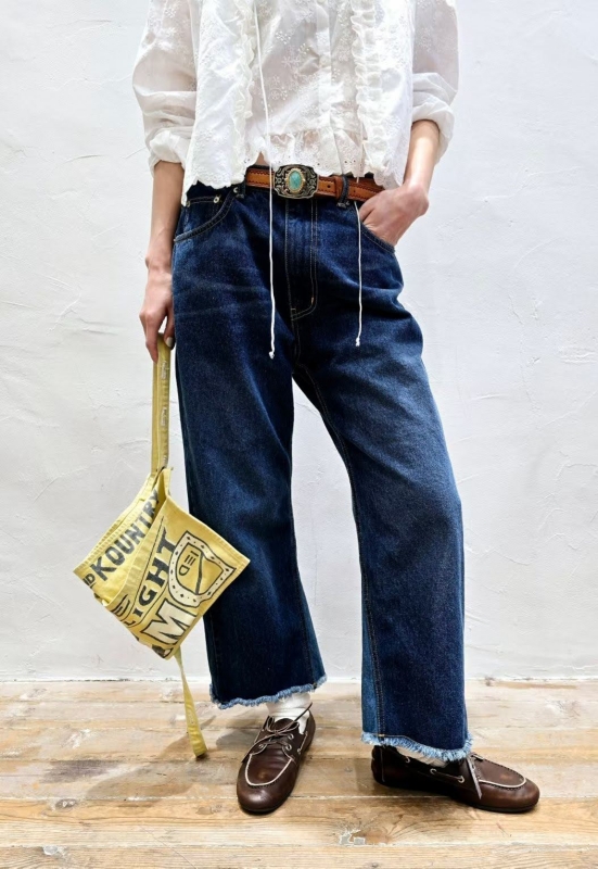 韓 側車線下鬚鬚牛仔褲