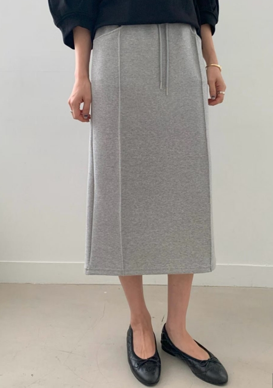 韓 後衩前車線素色長裙 2色 size