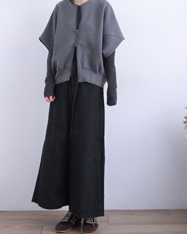 韓 低調細壓紋長裙 2色 size