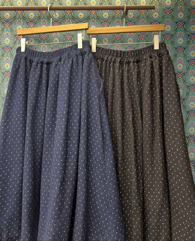 韓 點點微澎長裙 2色