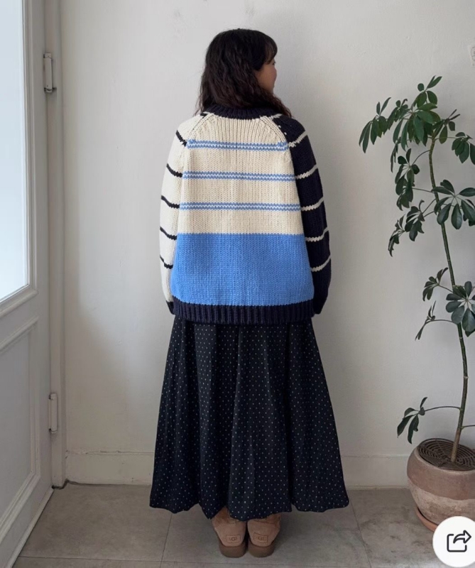 韓 點點微澎長裙 2色