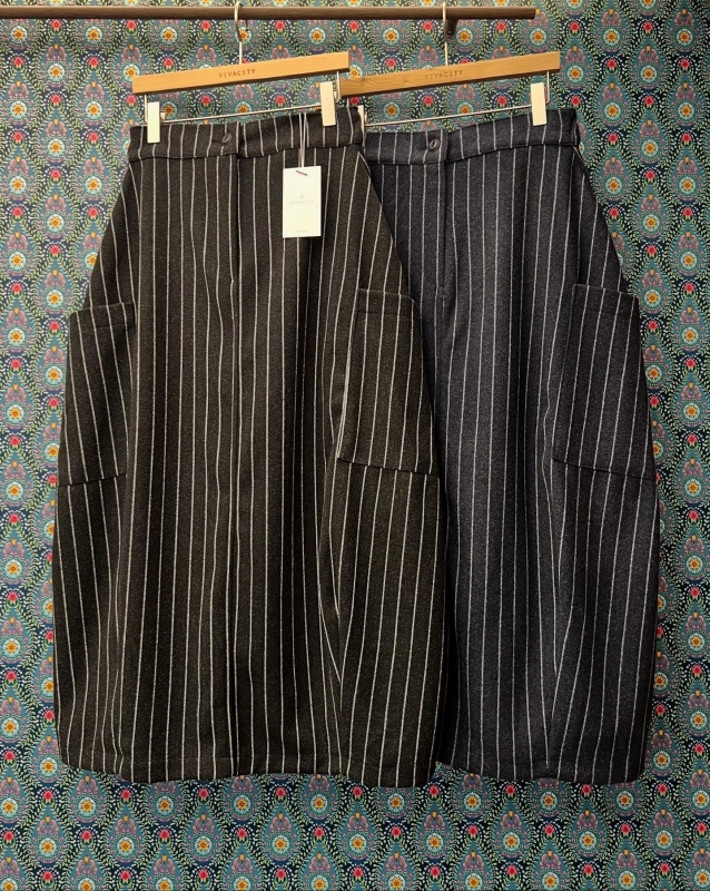 韓 直條文側口袋長裙 2色 size