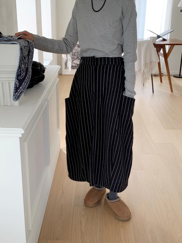 韓 直條文側口袋長裙 2色 size