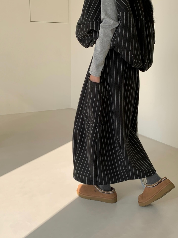 韓 直條文側口袋長裙 2色 size