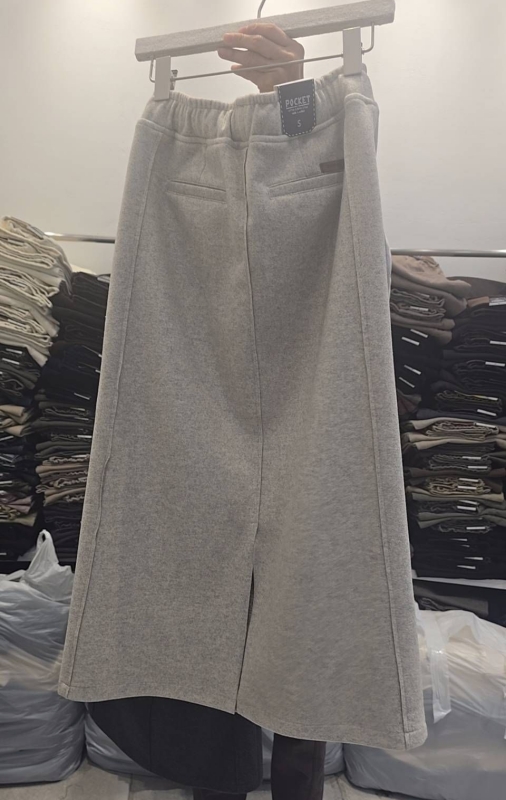 韓 微毛料長裙 2色 size