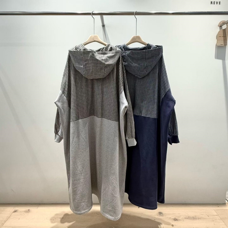 韓 拚格文連帽長洋 2色