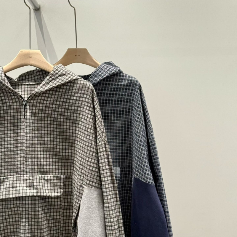 韓 拚格文連帽長洋 2色