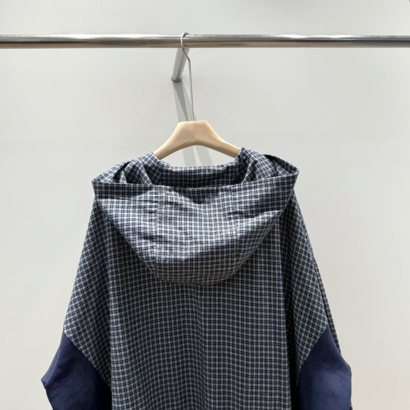 韓 拚格文連帽長洋 2色