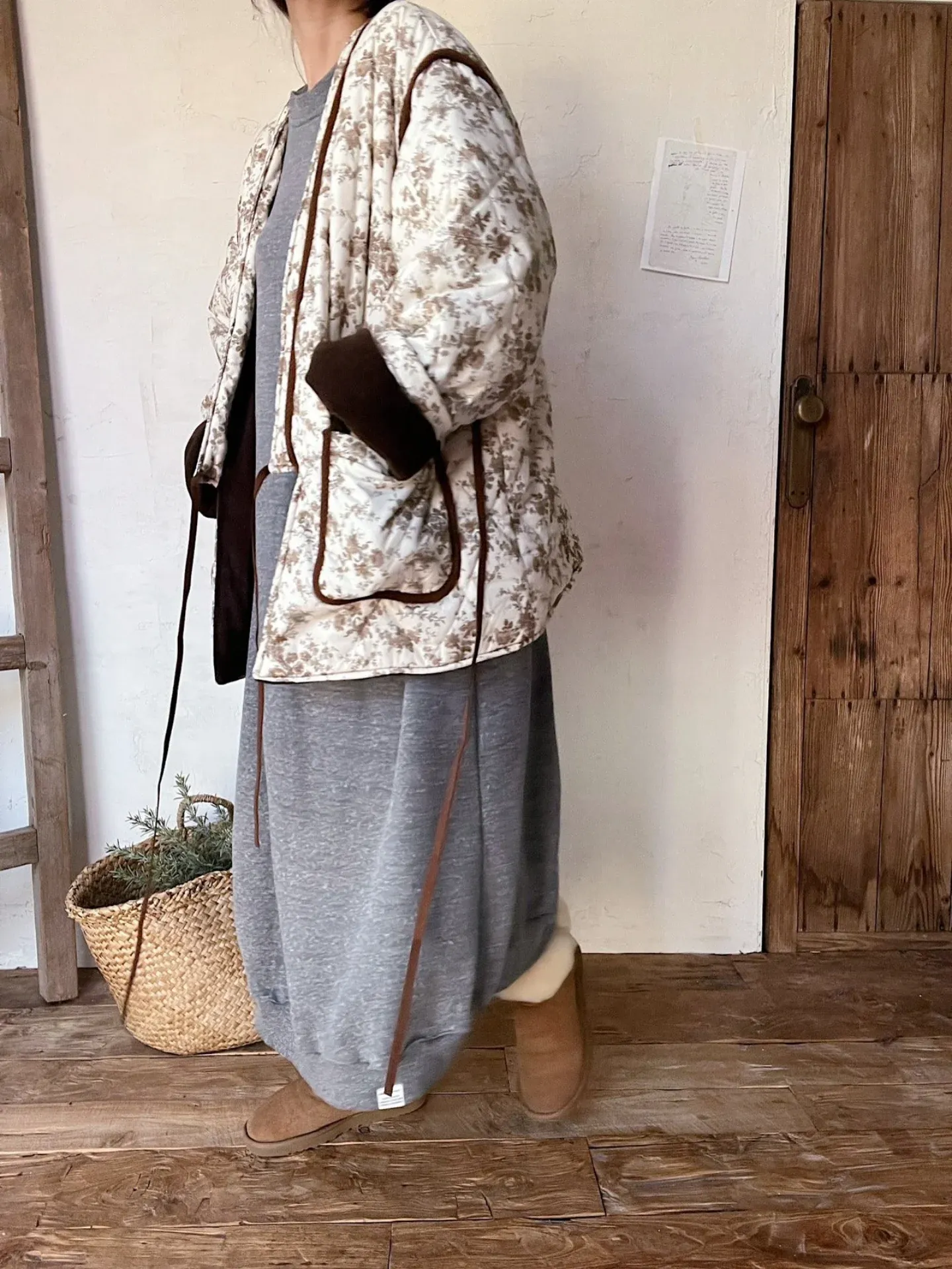 韓 背釦素色長洋