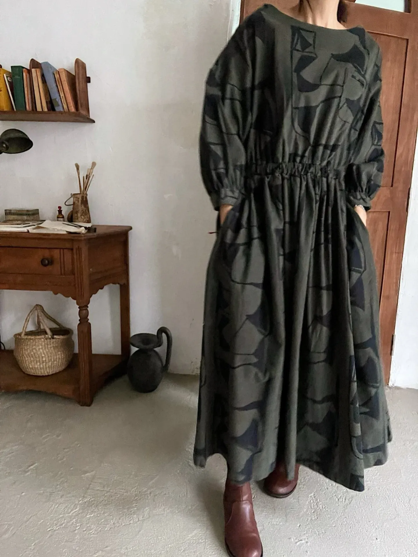 韓 不規則線條色塊長洋 2色