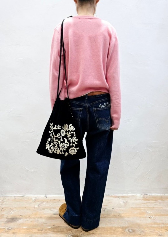 韓 白刺繡小花包包 size