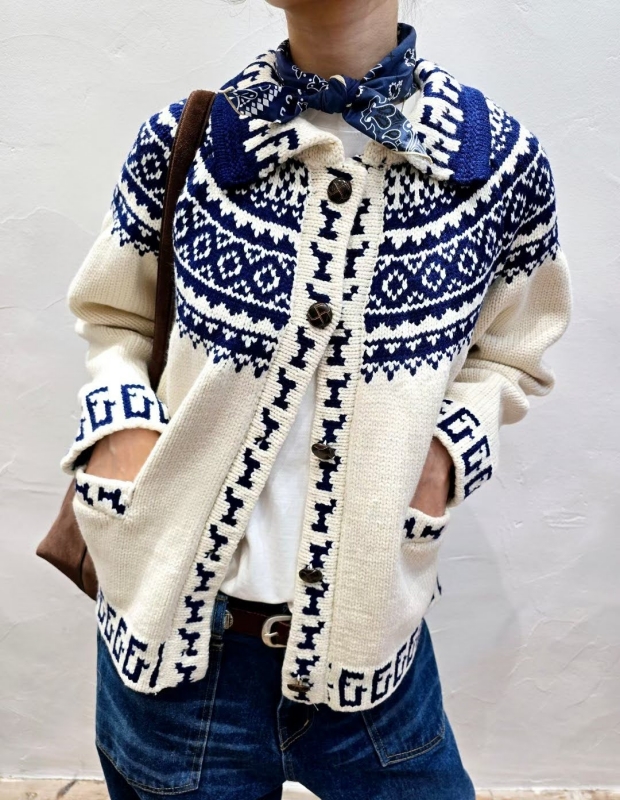 韓 圖騰有領短版外套 2色