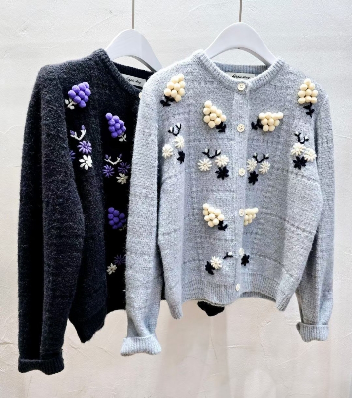 韓 立體小花短版外套 2色