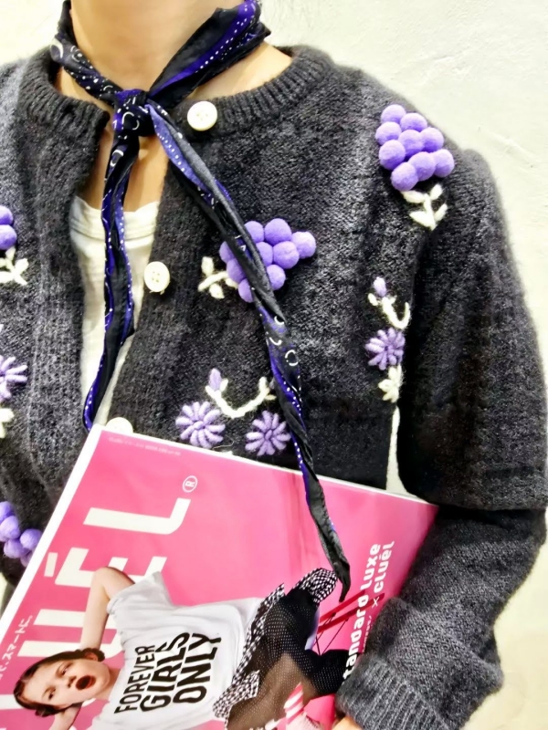 韓 立體小花短版外套 2色