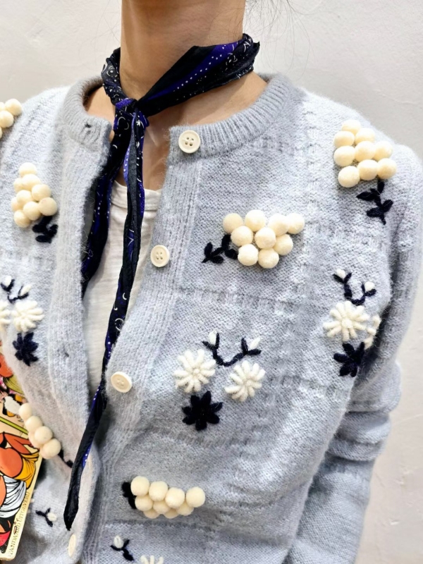 韓 立體小花短版外套 2色