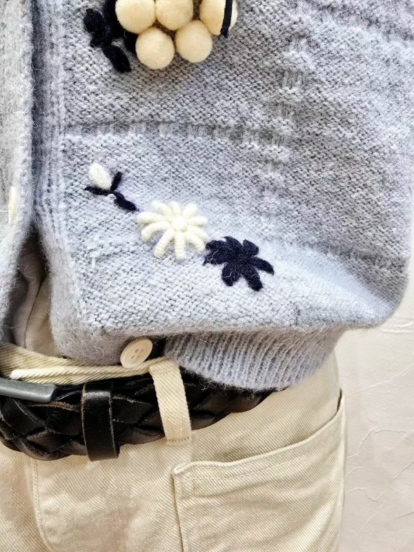 韓 立體小花短版外套 2色