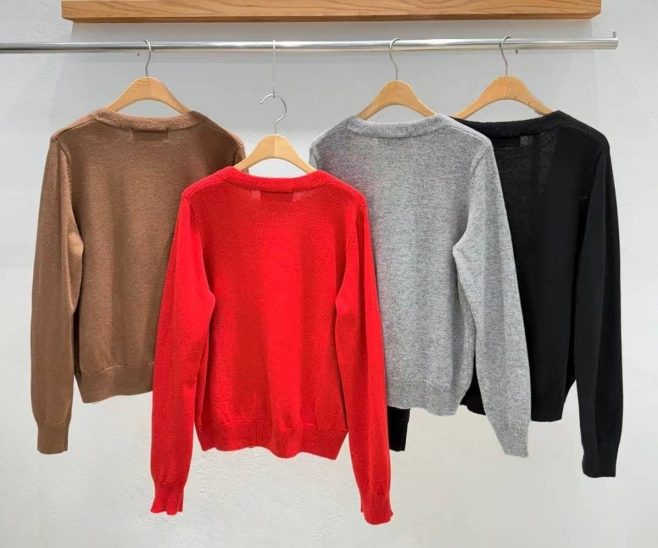 韓 假兩件式低釦外套 4色 size