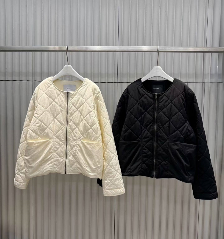 韓 菱格壓紋圓領外套 2色