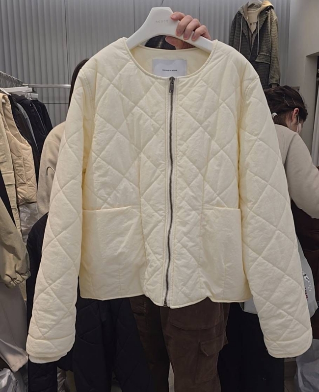 韓 菱格壓紋圓領外套 2色