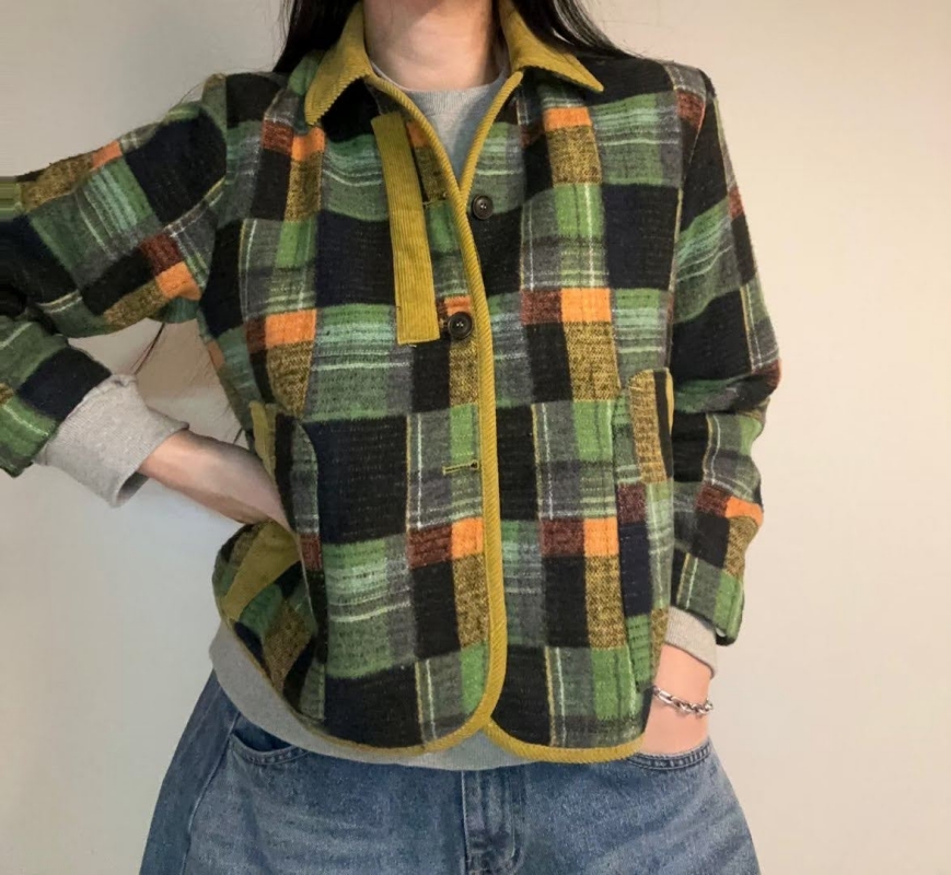 韓 拼布格文短版外套 2色 size