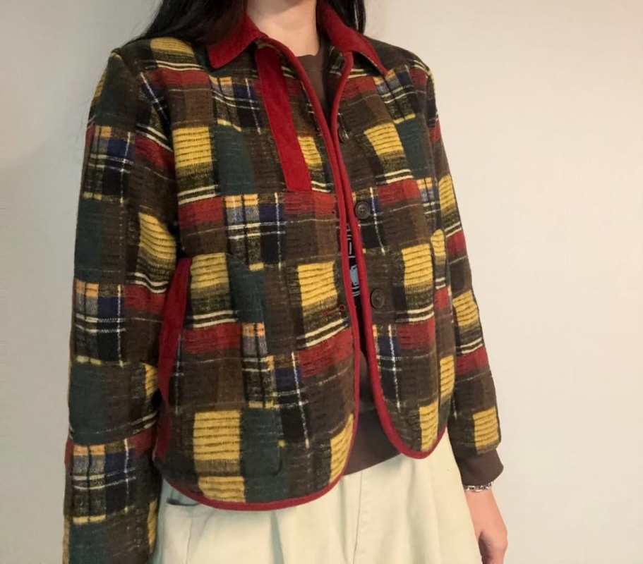 韓 拼布格文短版外套 2色 size