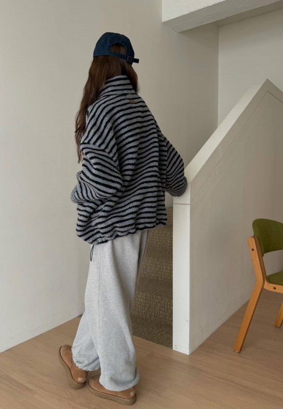 韓 條文小短毛外套 3色 size