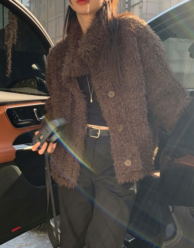 韓 兩面穿毛毛中版外套