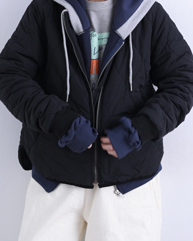 韓 斜圓領壓紋短版外套 3色 size